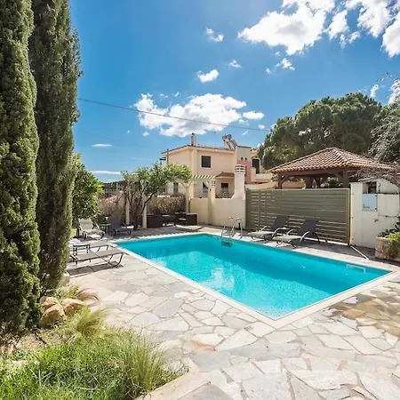 Apartment με πισίνα στην αρτέμιδα Vravrona